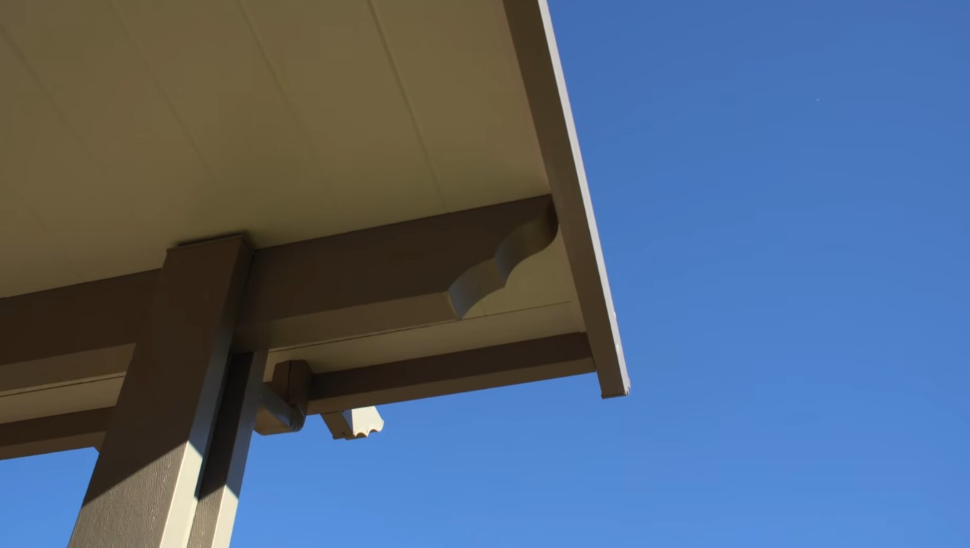 Sunroom Repairs & Glass Replacement service by GoldKey Hollywood Sunrooms & Patios